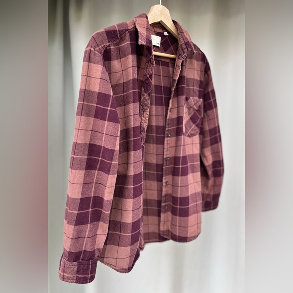Aritzia Wilfred Plaid Flannel Button Up - Picture 4 of 8